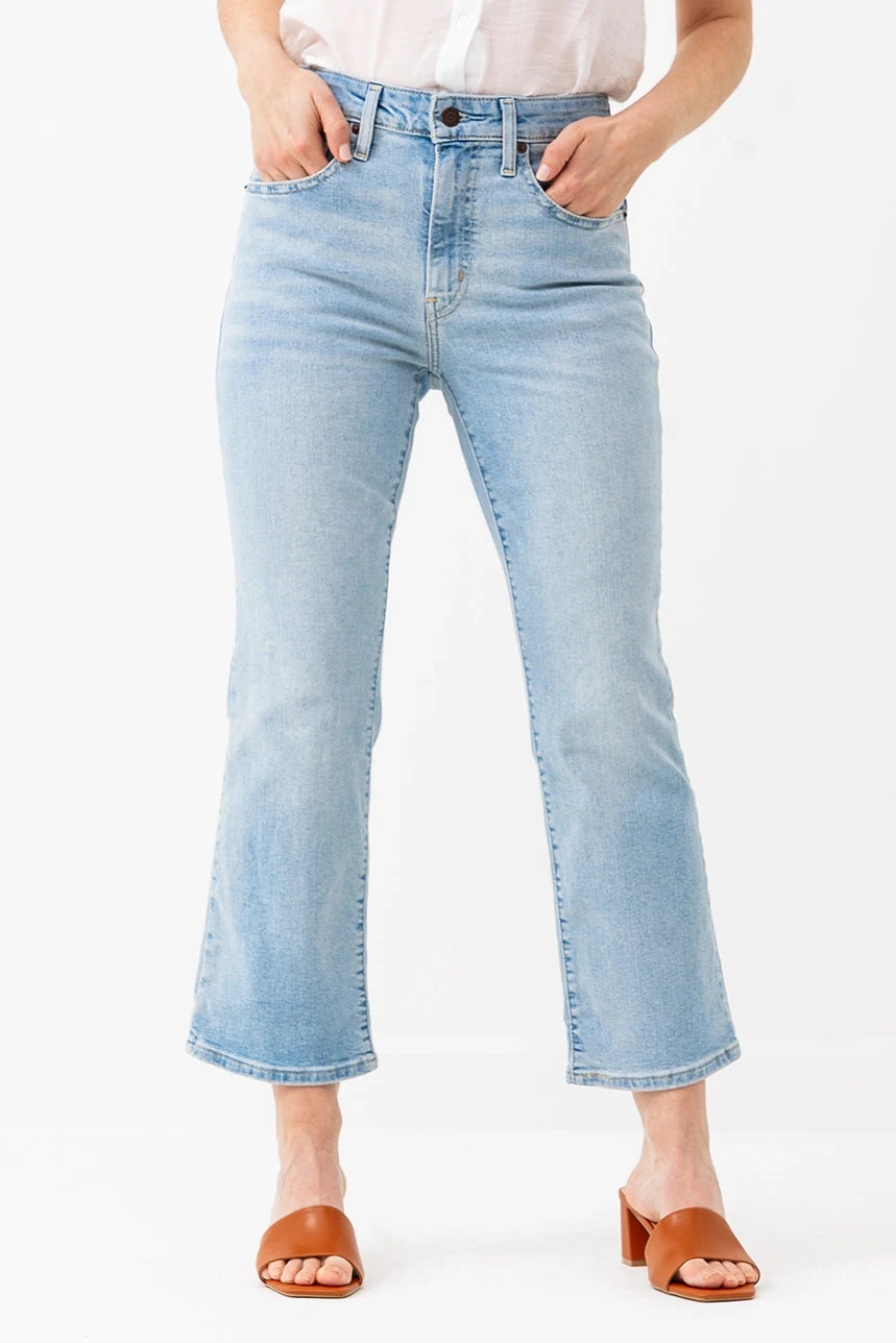 Le Jeans Bottillon Délavé | Modèle Kick Boot 1 Le Jeans Bottillon Délavé | Modèle Kick Boot