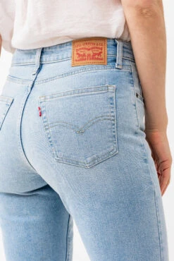 Le Jeans Bottillon Délavé | Modèle Kick Boot 8 Le Jeans Bottillon Délavé | Modèle Kick Boot -Mode Femme Homme product 001W1 0004 023 4