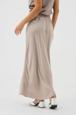 La Jupe En Satin Ligne A -Mode Femme Homme product 015A04701 237 3