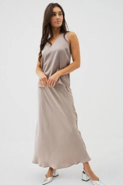 La Jupe En Satin Ligne A -Mode Femme Homme product 015A04701 237 4