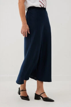 La Jupe En Satin Ligne A -Mode Femme Homme product 015A04701 27 2