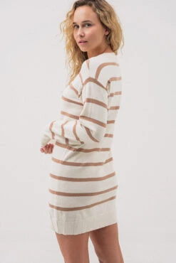 La Robe Rayée En Tricot 10 La Robe Rayée En Tricot -Mode Femme Homme product 015A07213 13 4