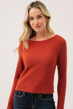 Le T-shirt Manches Longues En Tricot Texturé