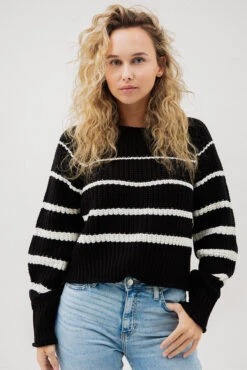 Le Chandail En Tricot Ligné -Mode Femme Homme product 015A14221 172