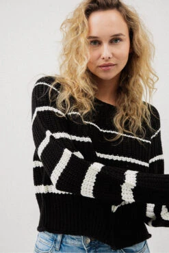 Le Chandail En Tricot Ligné -Mode Femme Homme product 015A14221 172 2