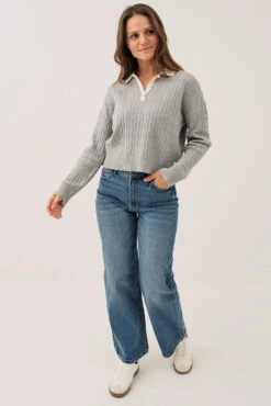 Le Polo Gris En Tricot Avec Col Blanc -Mode Femme Homme product 015A14702 95 2