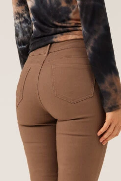 Le Jeans étroit Coloré Sculptant -Mode Femme Homme product 015A16608 043 3