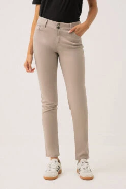 Le Jeans étroit Coloré Sculptant -Mode Femme Homme product 015A16608 27