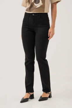 Le Jeans De Couleur Droit Avec Poches Appliquées -Mode Femme Homme product 015A16609 172