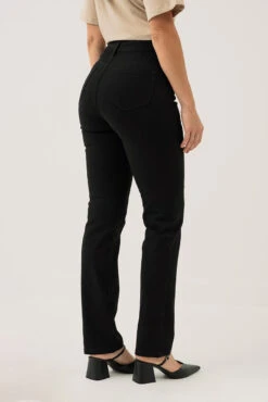 Le Jeans De Couleur Droit Avec Poches Appliquées -Mode Femme Homme product 015A16609 172 2