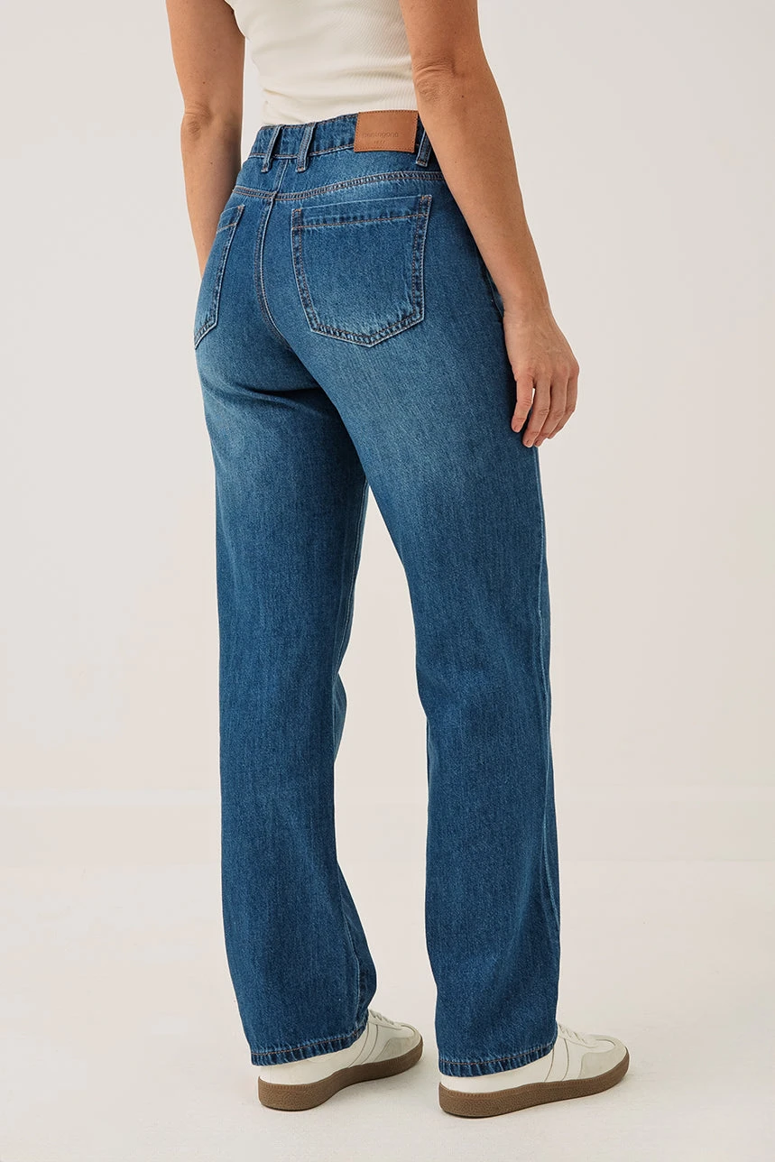 Le Jeans Bleu Avec Poches Appliquées | Modèle Béa 5 Le Jeans Bleu Avec Poches Appliquées | Modèle Béa – Image 5