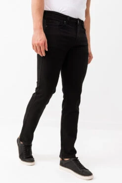 Le Jeans Classique Jambe Droite -Mode Femme Homme product 045P43D01 172 2 602adcee 813f 4fbe 8295 2864363c3d8a