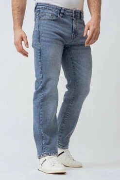 Le Jeans Classique Jambe Droite -Mode Femme Homme product 045P43D01 235 3