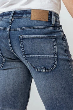 Le Jeans Droit Légèrement Délavé | Modèle Baru -Mode Femme Homme product 146421 235 5