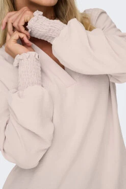 ONLY La Blouse En Crêpe Avec Col En V 15 ONLY La Blouse En Crêpe Avec Col En V -Mode Femme Homme product 15284309 13 3