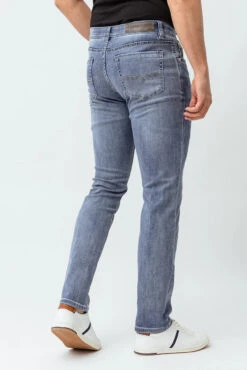 Le Jeans En Tricot De Denim Ajusté Lois | Modèle Peter Slim -Mode Femme Homme product 1660 6565 90 23 3