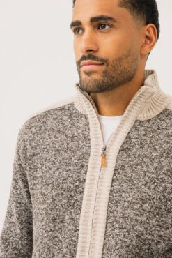 Le Cardigan En Tricot Deux Couleurs Doublé En Flanelle Par Oxygen -Mode Femme Homme product MS100 567 757 3
