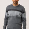 Le Chandail En Tricot Léger Rayé Par Oxygen