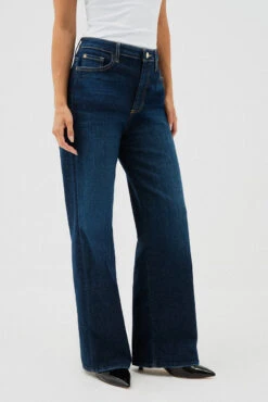 Le Jeans Foncé Jambe Large Par Guess | Modèle Wide Leg